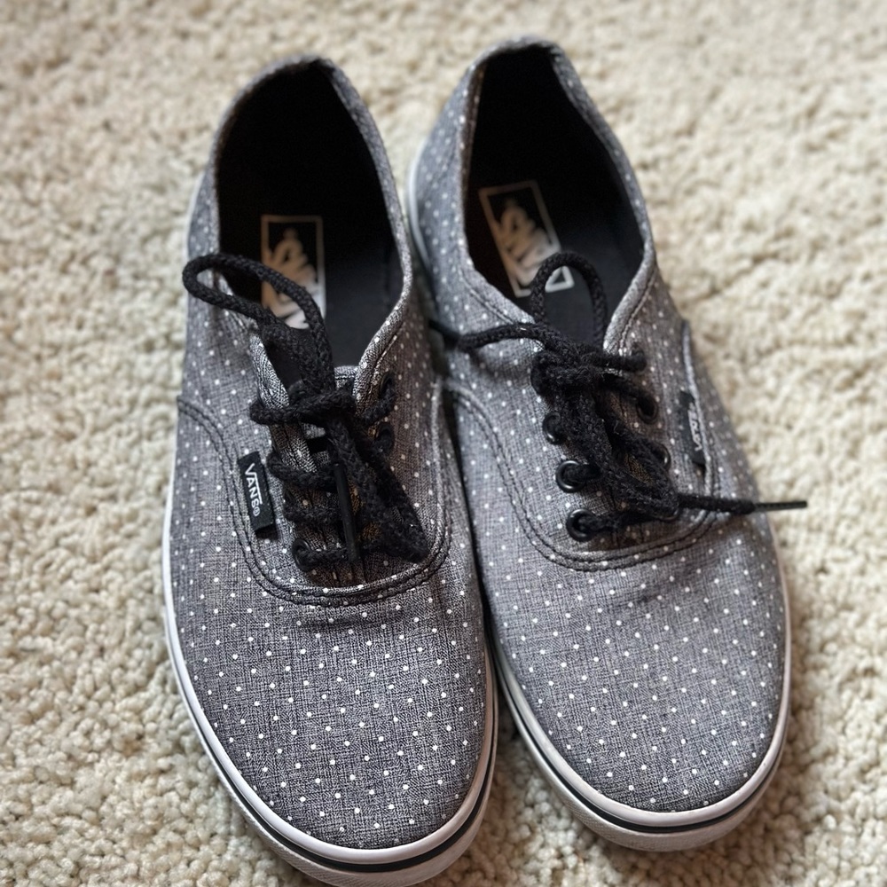 Vans polka dot youth shoe